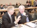 Martin Brick [li.] im Gespr�ch